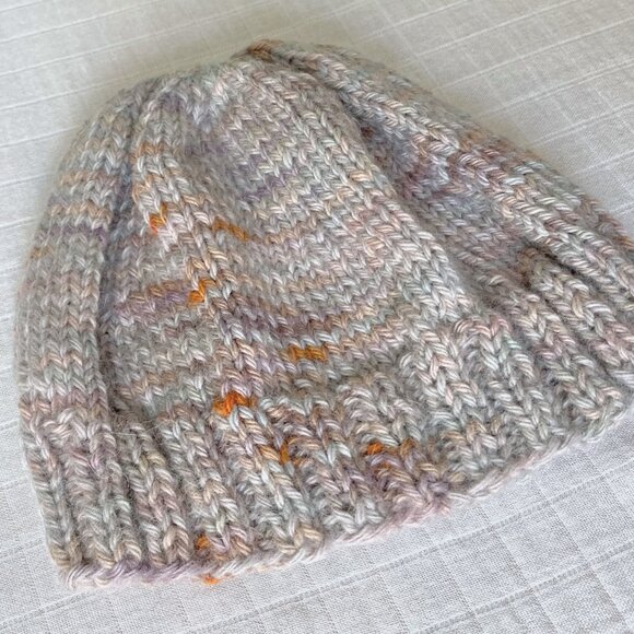 Handmade 🇨🇦 NWOT Hand Knit Alpaca Cable Toque - Picture 4 of 4